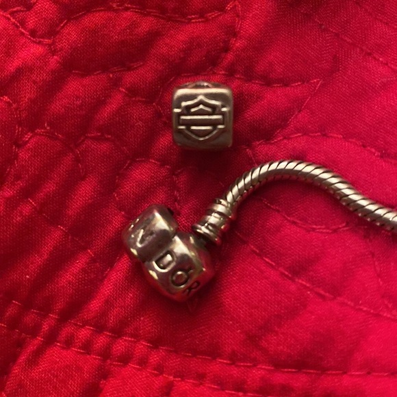 Sterling silver pandora charm bracelet with safety chain and charms - Picture 3 of 13